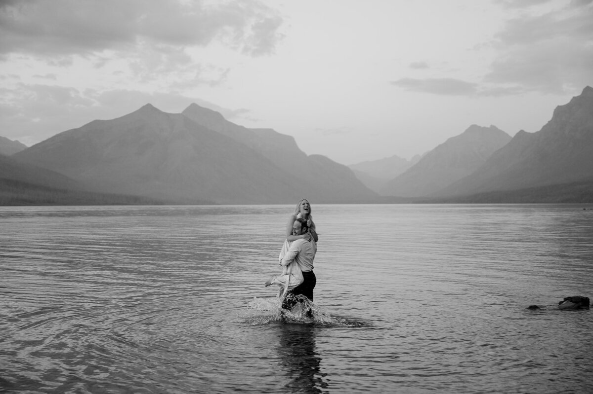 vintage-hollywood-glacier-national-park-elopement-presley-gray-photo1537-2