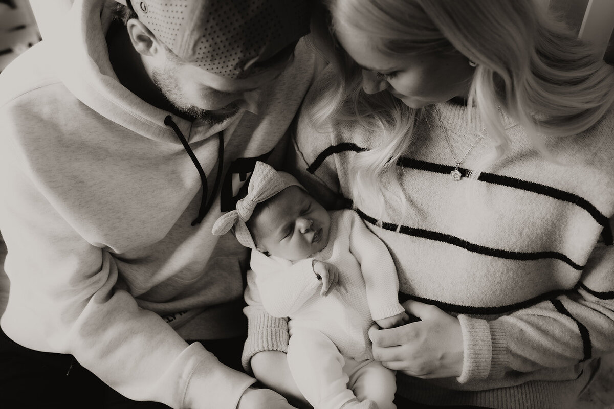 ZettelPhotography.DSC_6307_Cassidy+Trevor+Lilah_Newborn_0005-Copy1
