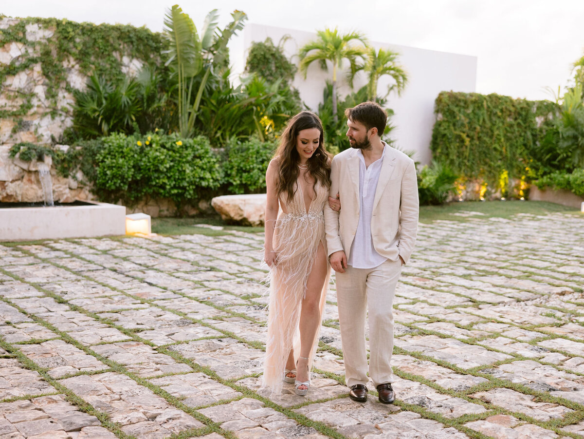 032-larissa-cleveland-mexico-etereo-auberge-wedding-cabo-