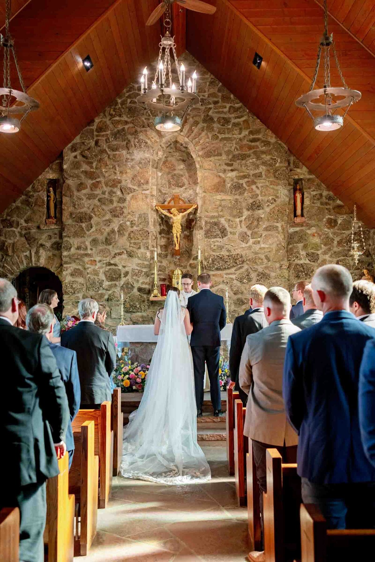 Saint-Malos-Chapel-on-the-Rock-Wedding-60