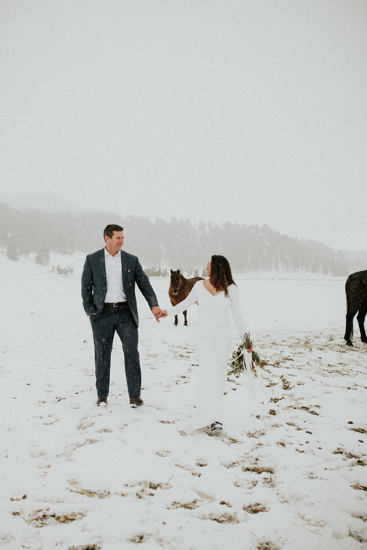 winter-elopement-montana-photography-35