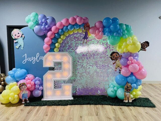 balloon artist Chasing Dreams Events (5)