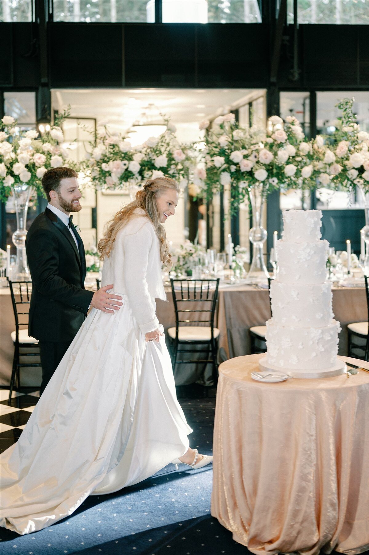 black-tie-wedding-classic-fun-vibes-shepherds-hollow-michigan-035