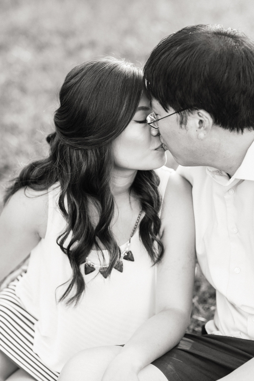 L_Photographie_engagement_photos_with_dog_forest_park_10