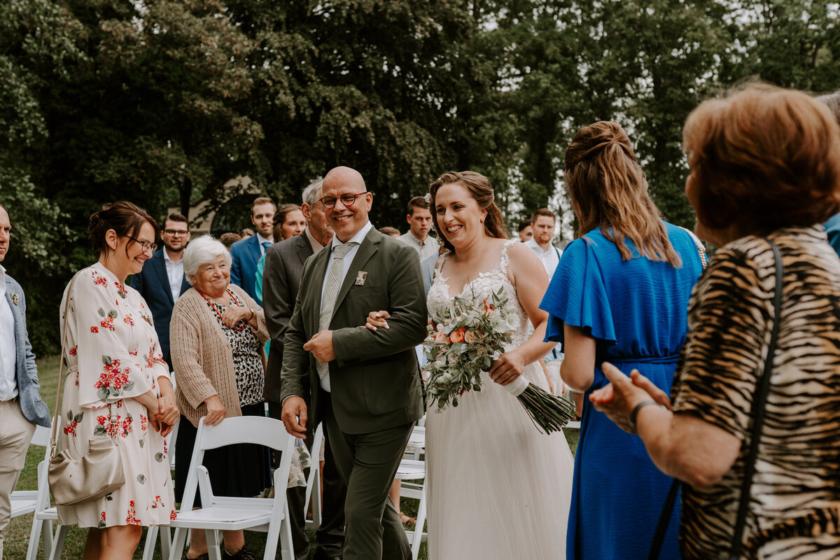 Trouwfotograaf in Zeeland. De leukste trouwlocaties in Zeeland vind je in deze blog. Door everatilroefotografie, trouwfotograaf in Middelburg,Zeeland