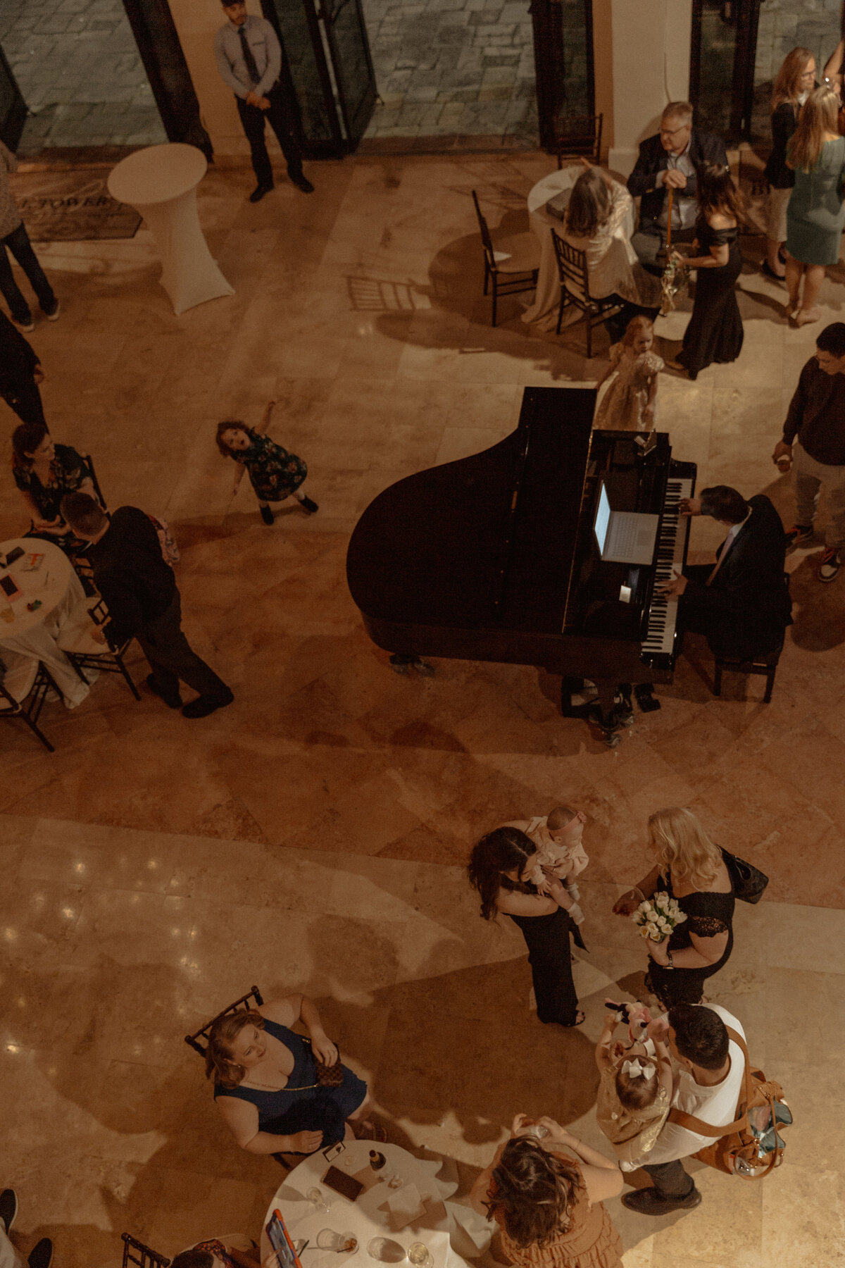 CocktailHour-Weaver-PaytonHartsellPhotography-859