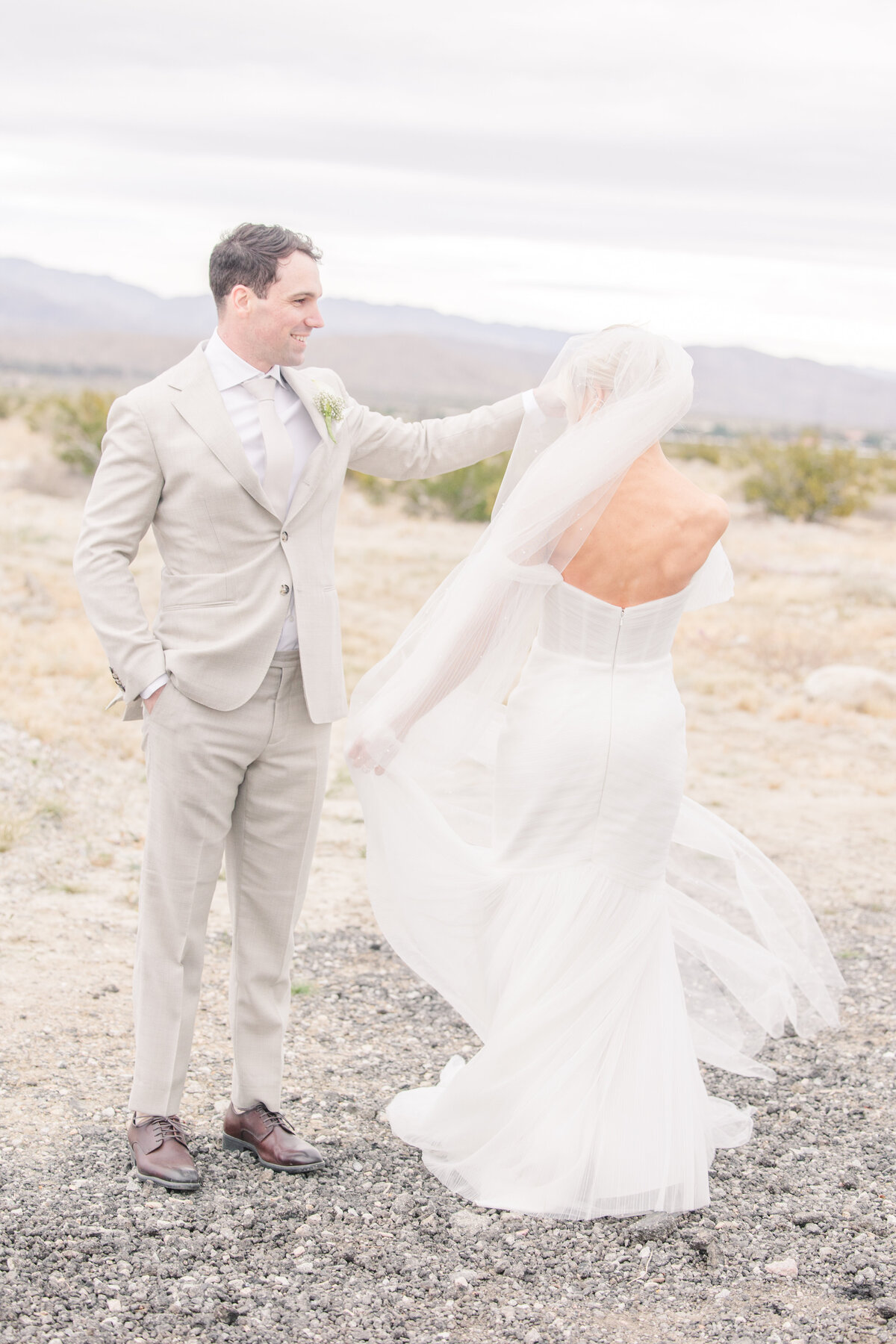 The Estate at Via Las Palmas Palm Springs Light and airy spring wedding southern california wedding venue luxury photography-238