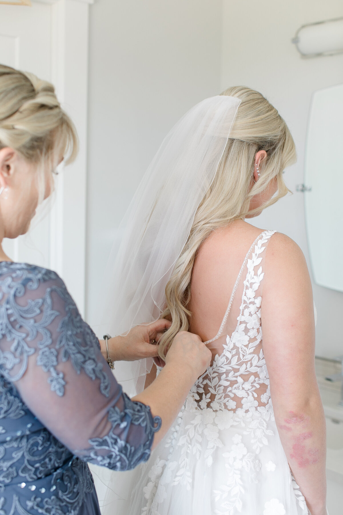 ADPhotography_Chelsea+Dave_SneakPeeks-3