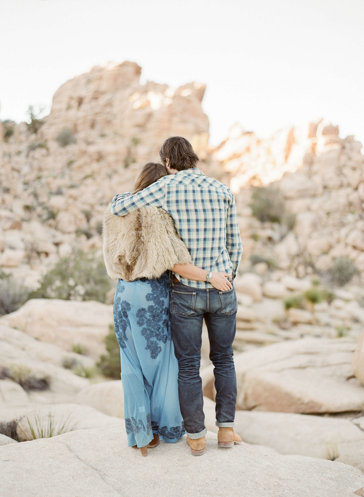 21-KTMerry-desert-engagement-session-Parks-Lea-Joshua-Tree