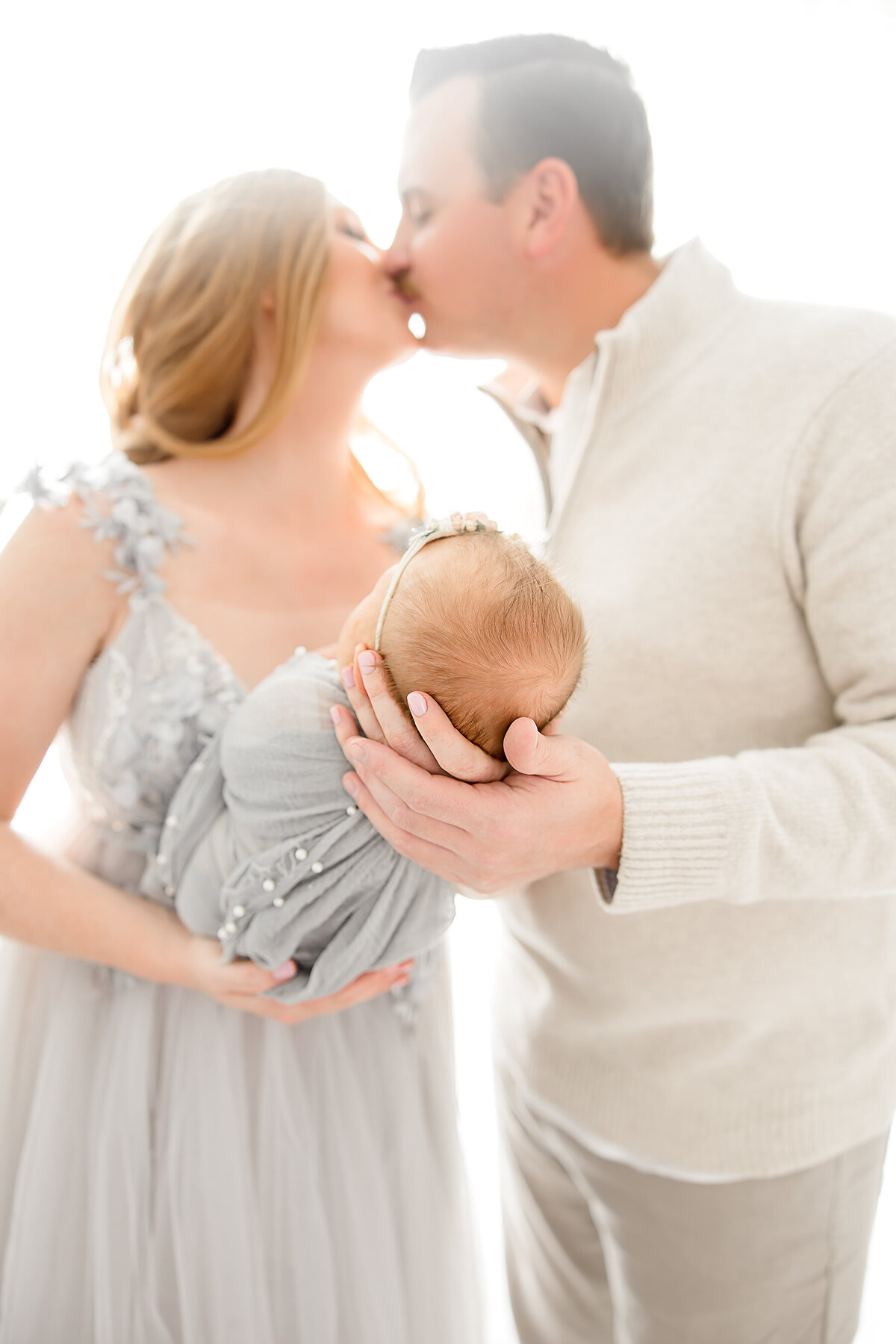 Jenny Havens Photography Dallas Texas Newborn Photographer Studio Motherhood Family Baby Custom Heirloom Imagery Light Airy Luxury JHP 01.30.23 02 WEB