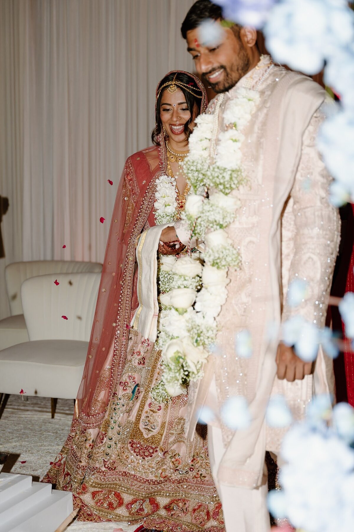 Nichole-Babiez-Photography-wedding-photographer-indian-wedding-photographer-mendhi-sangeet-baraat-luxury-chicago-illinois-marriott-schaumburg-87