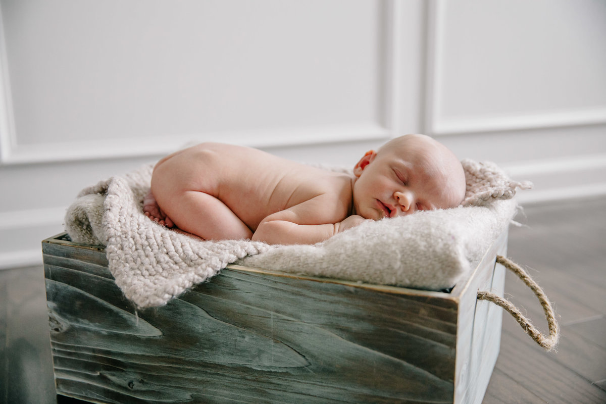raleigh-newborn-photographers-evan-2656