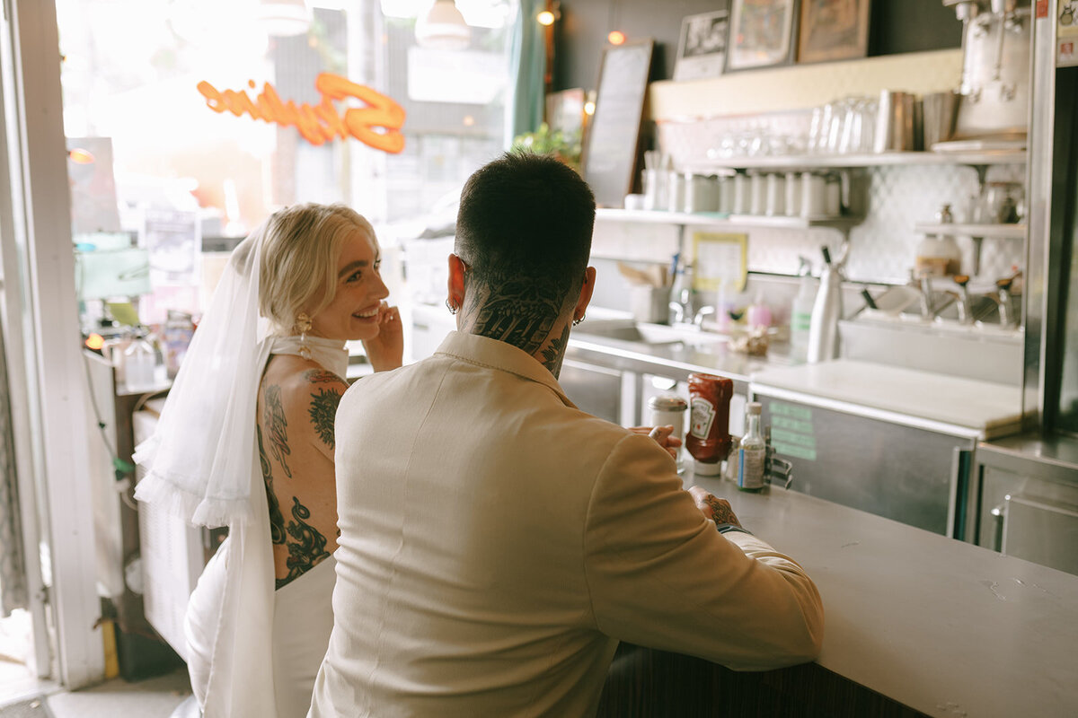 toronto-city-elopement-city-hall-edgy-nontradional-thedrake-rainy-day-cool-alternative-081