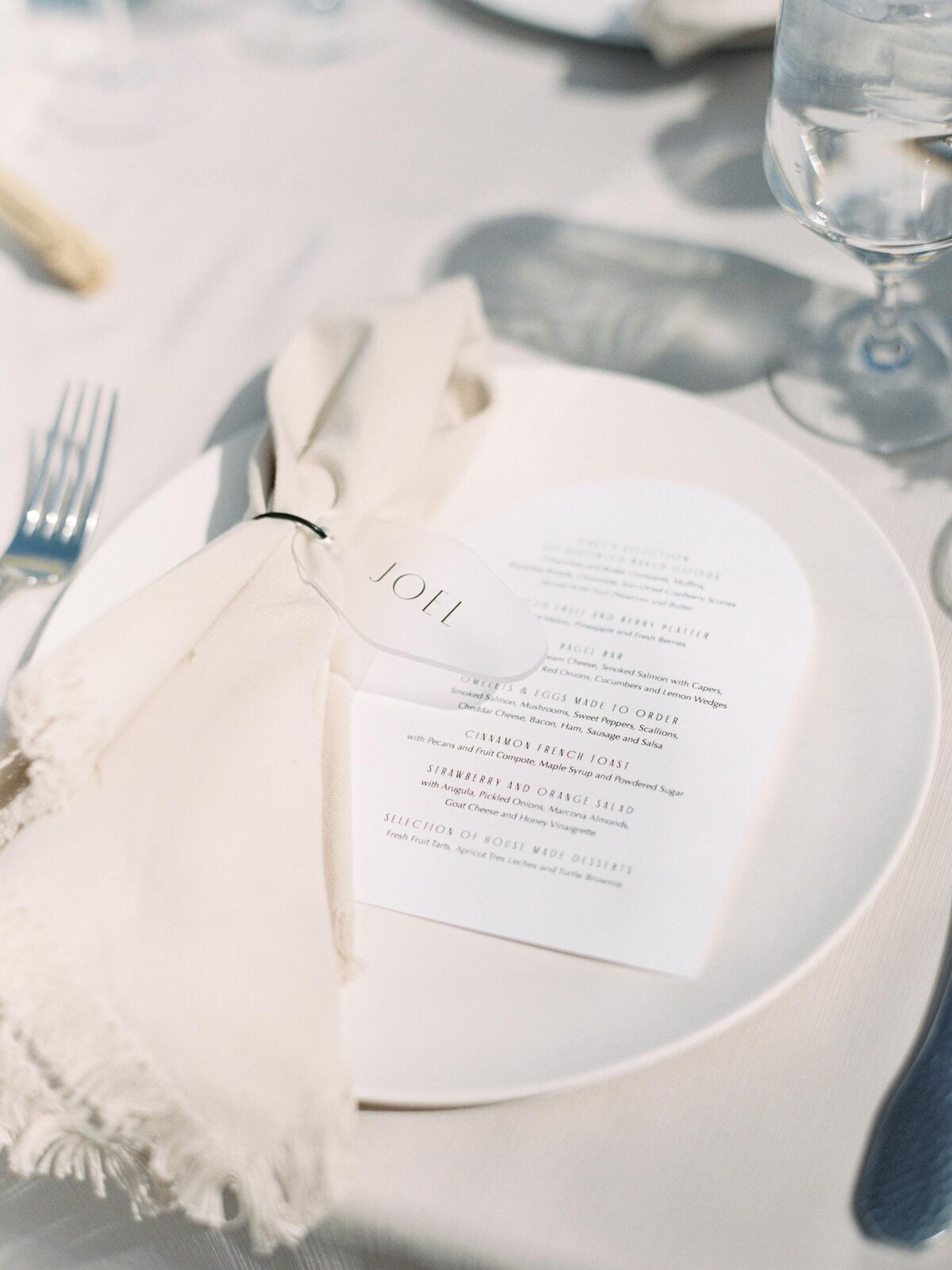 round-white-wedding-menus