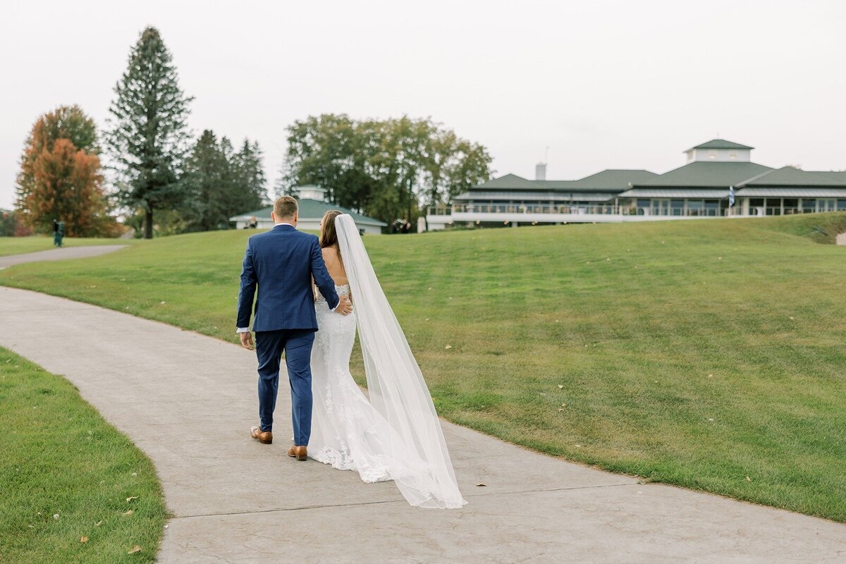 elegant-royal-golf-club-wedding-35