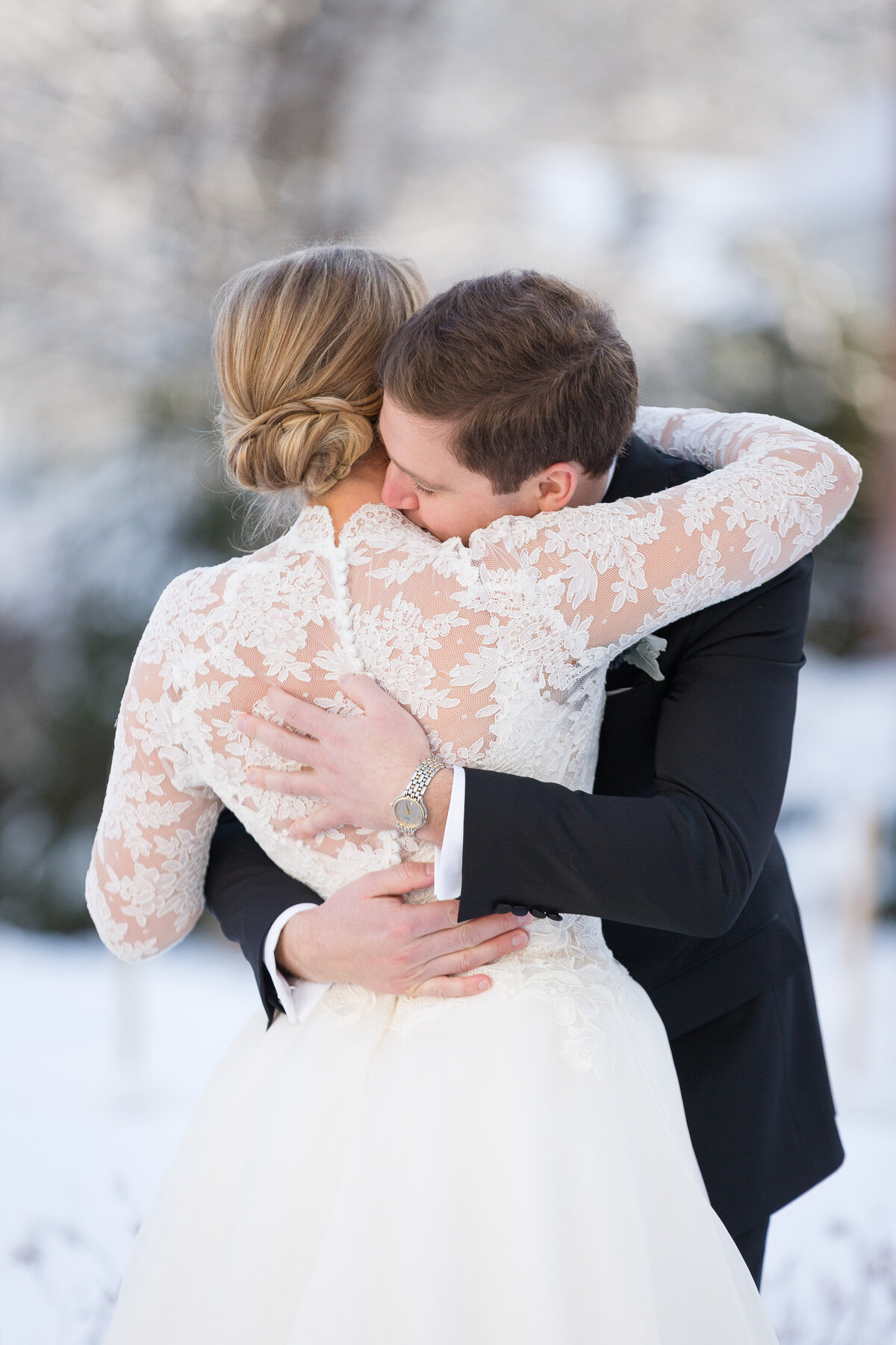 Woodstock-Inn-Vermont-Winter-Wedding-28