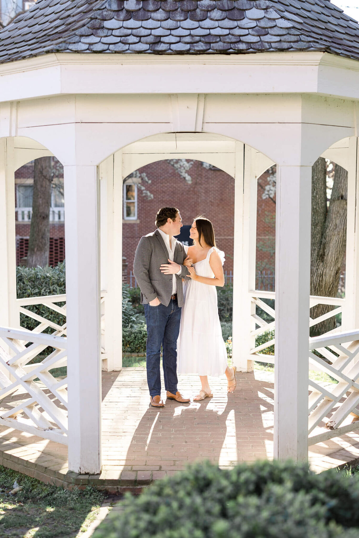 ENGAGEMENT-PHOTOGRAPHY-old-town-alexandria-curlyle-house-wilkes-tunnel-47
