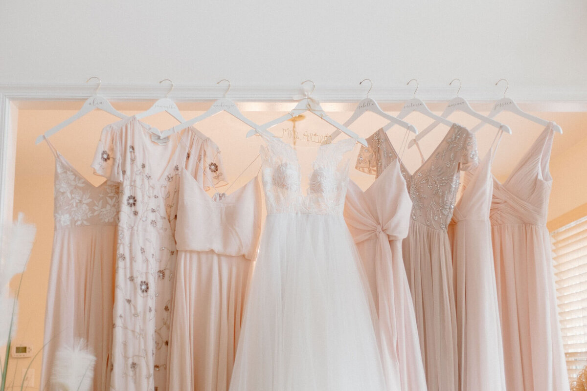 1-kara-loryn-photography-bride-and-bridesmaids-dresses-hanging