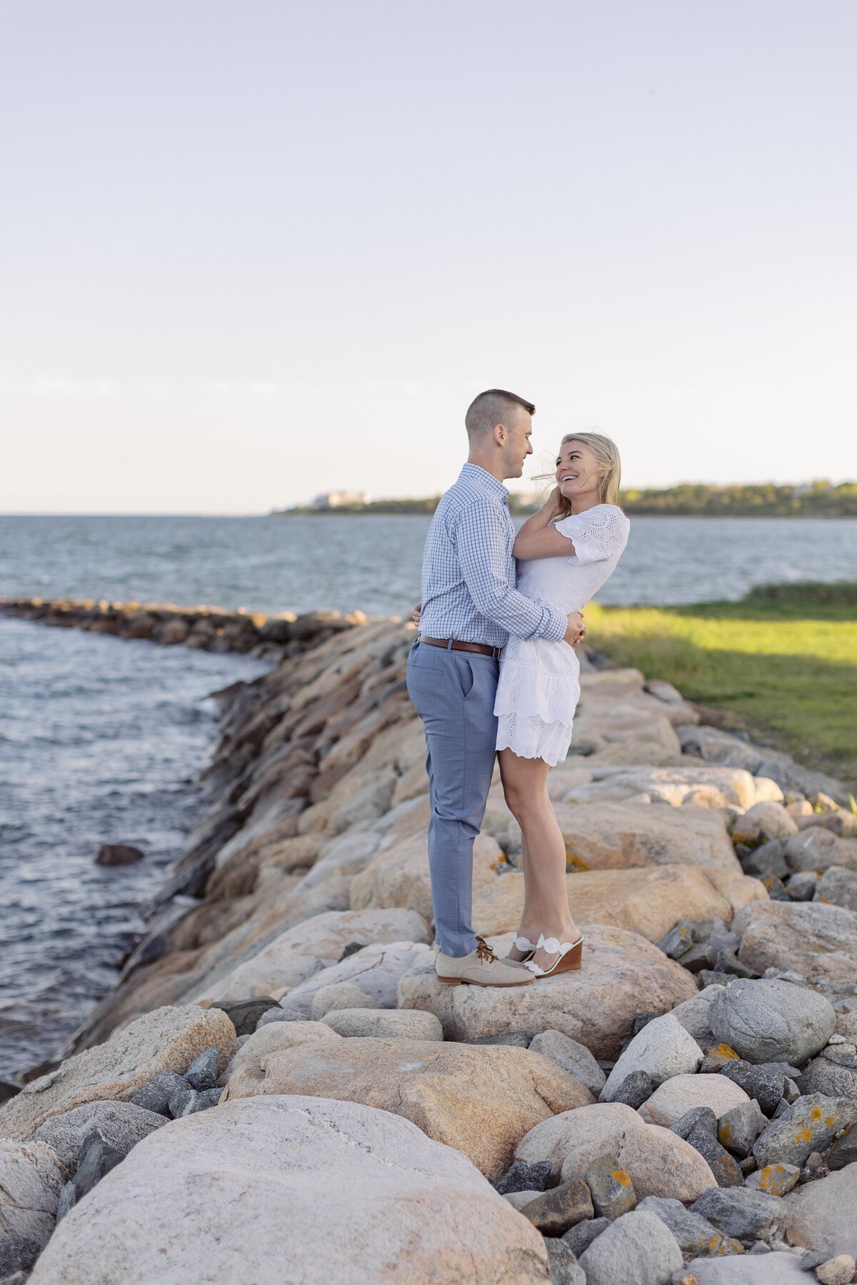 coastal-new-england-engagement-photos-deborah-zoe_010