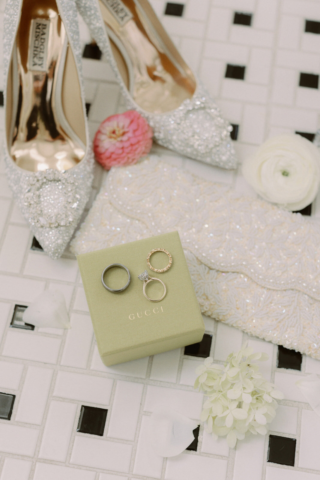 bridal-details-flatlay-black0tue