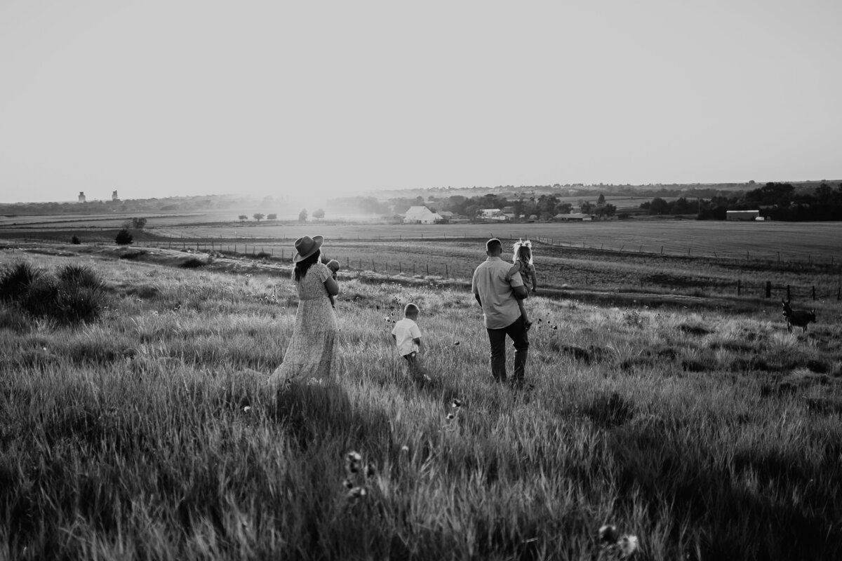 SUNSET ROCK FAMILY SESSION