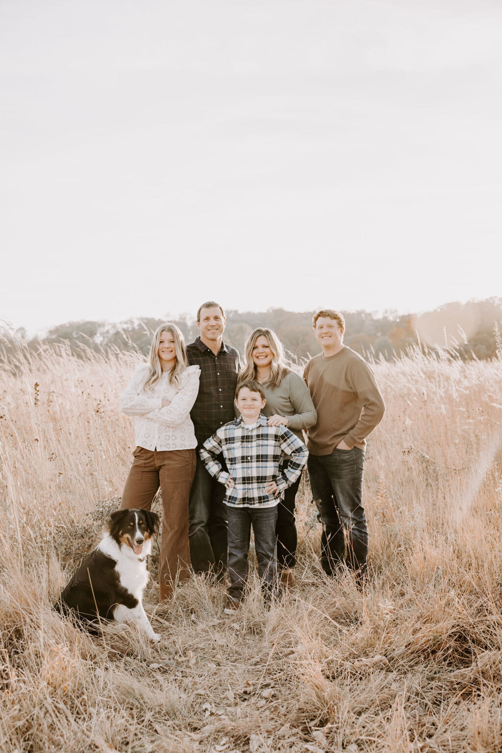 christina_ney_photography_wedding_engagement_lifestyle_photographer_dubuque_iowa_wedding_planning_assistance_adventurous_bold_laidback Family Photography2