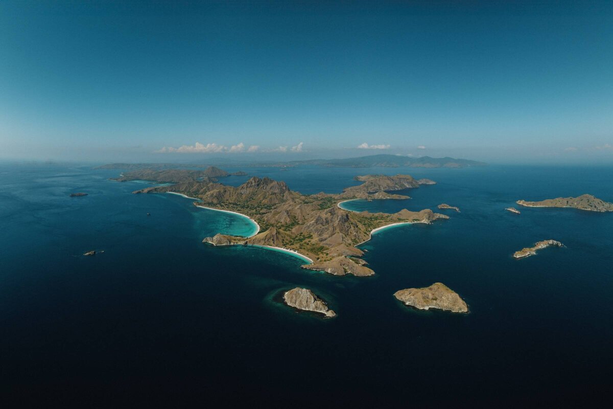 El Aleph Yacht Charter Komodo Sailing Islands Aerial