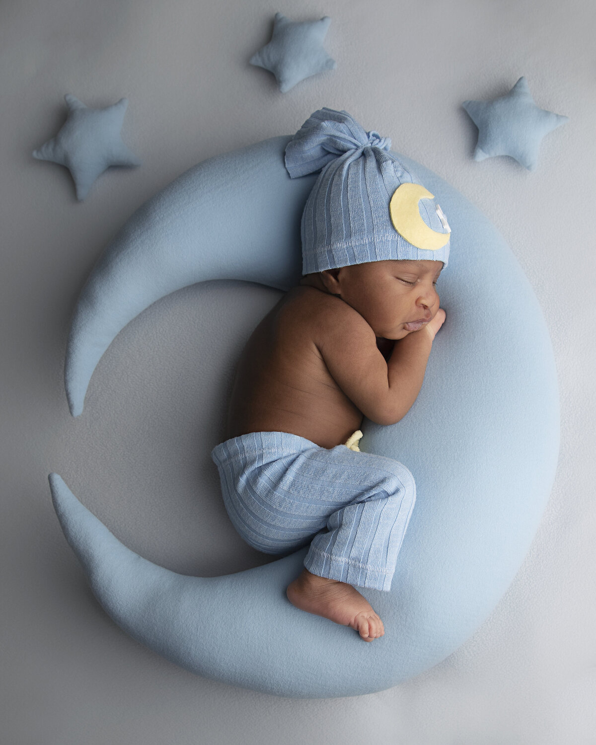 newborn-moon-theme-nj