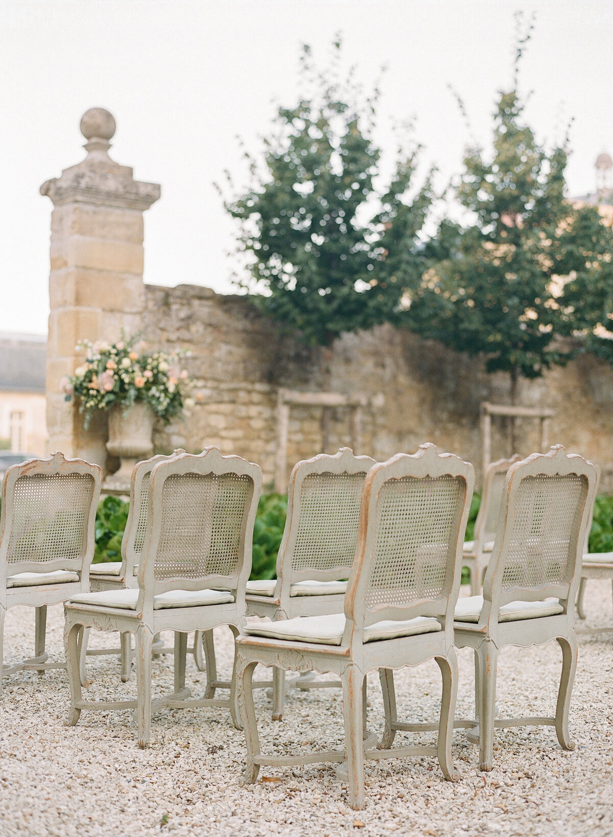 Chateau-de-Villette-Molly-Carr-Photography-Ceremony-4