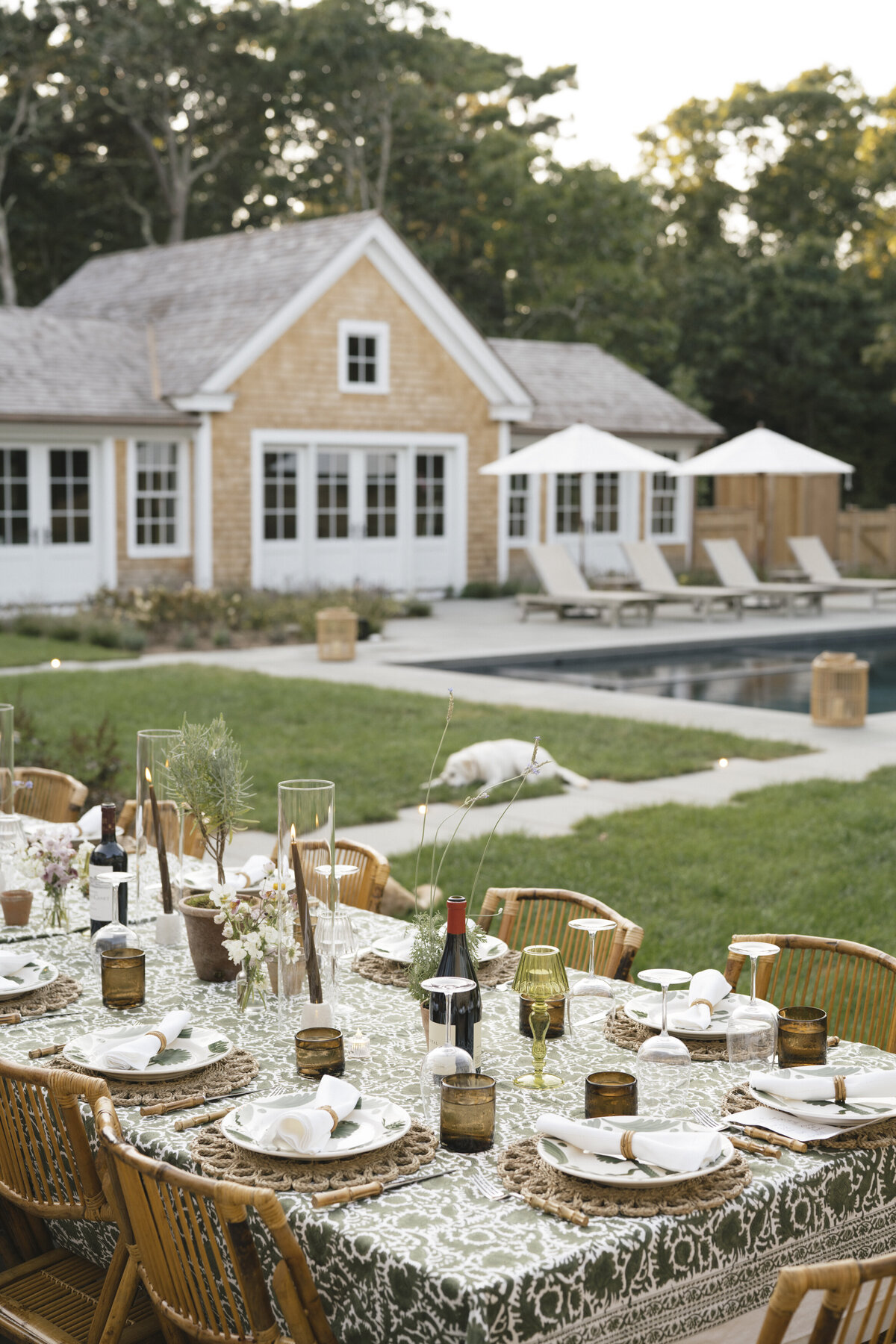 Marthas-vineyard-wedding-planner-kg-events-design-luxury-destination-weddings-private-events-corporate-events-edgartown-ma-event-designer-outdoor-tented-wedding-reception-island-wedding-vogue-wedding-pohogonot-46