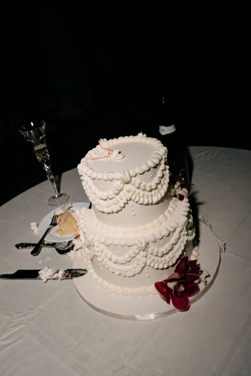 NicoleJKimPhotography_AnnieandNin_Reception_CafenatedCoffeeCompany-355