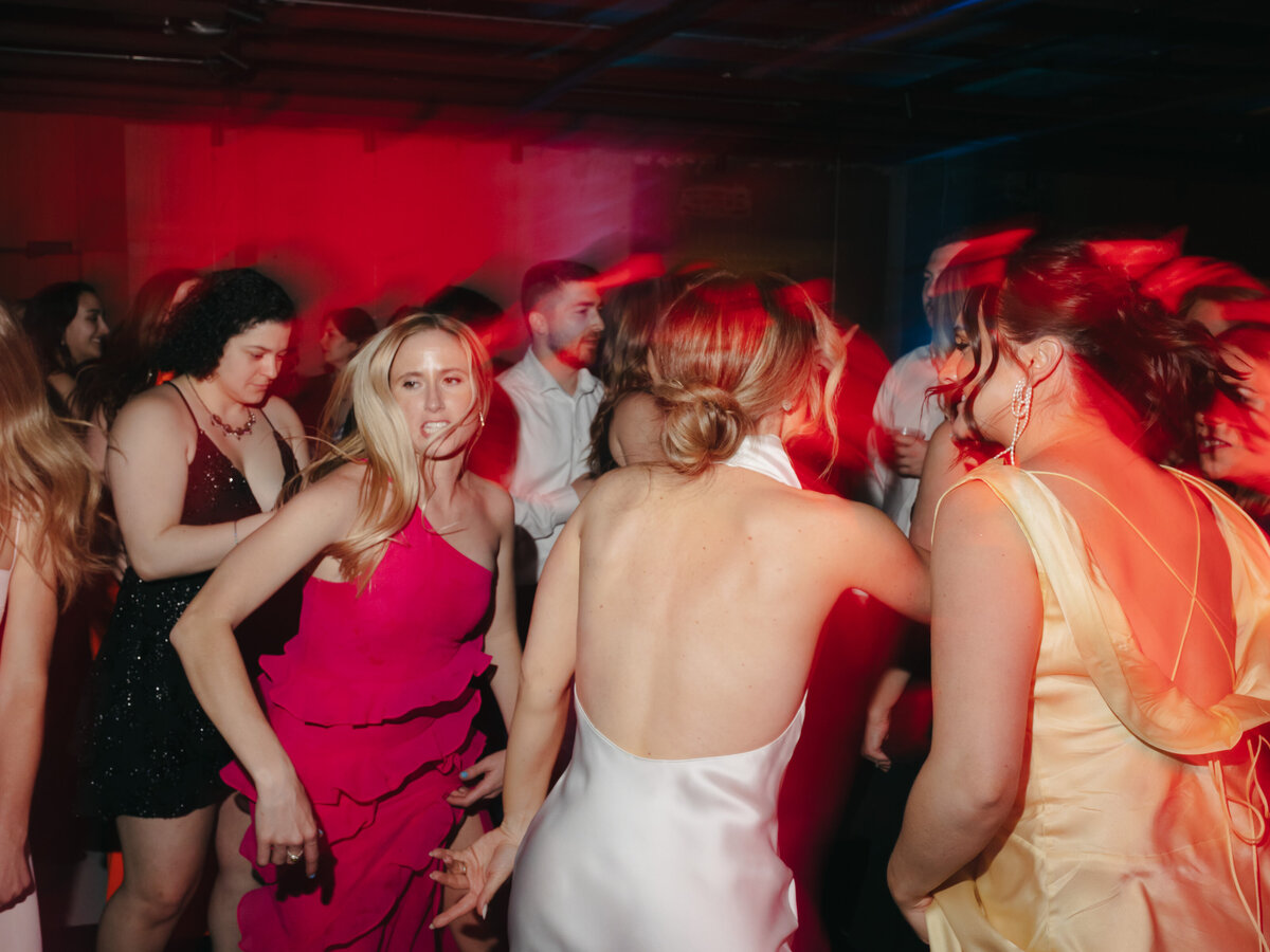Cacie_Carroll@CacieCarroll_ElecticSpringWedding_TheAbbeyPHX_PhoenixArizona-217