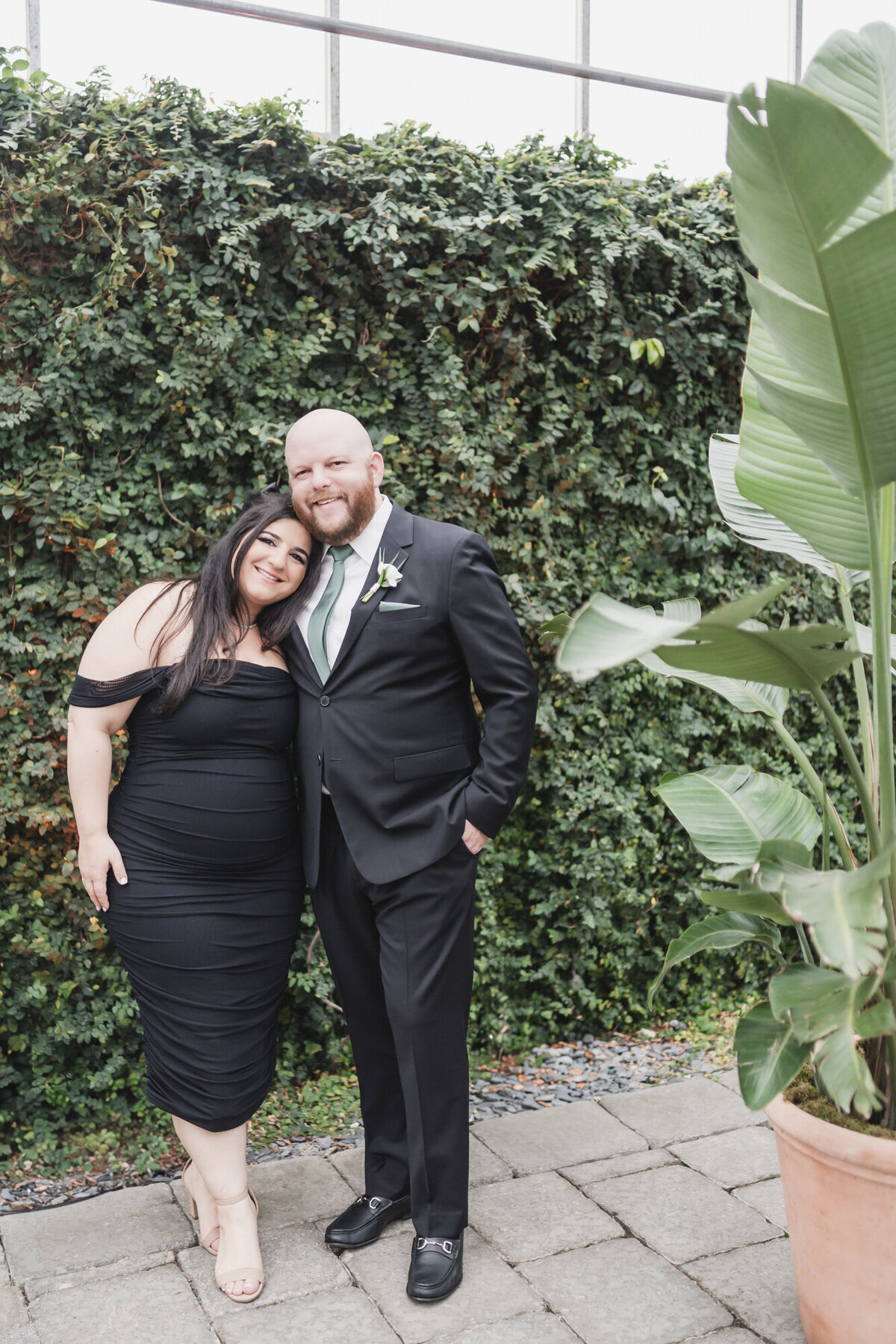 A MAGICAL WINTER PLANTERRA GARDEN WEDDING WITH A GREEN COLOR PALETTE IN WEST BLOOMFIELD, MICHIGAN PROVIDED BY KARI DAWSON PHOTOGRAPHY78