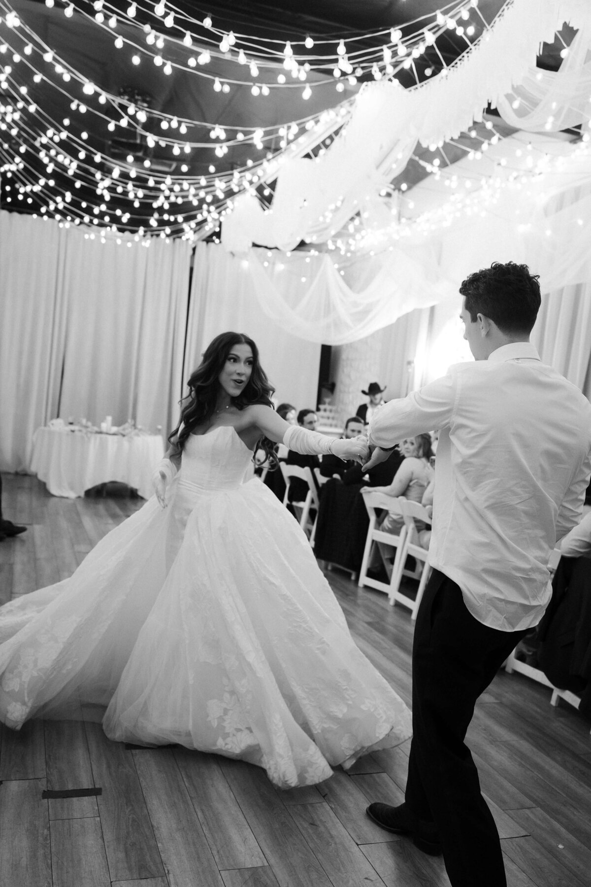 24riskyexposure_samantha-rydge_las-vegas-elopement-photography