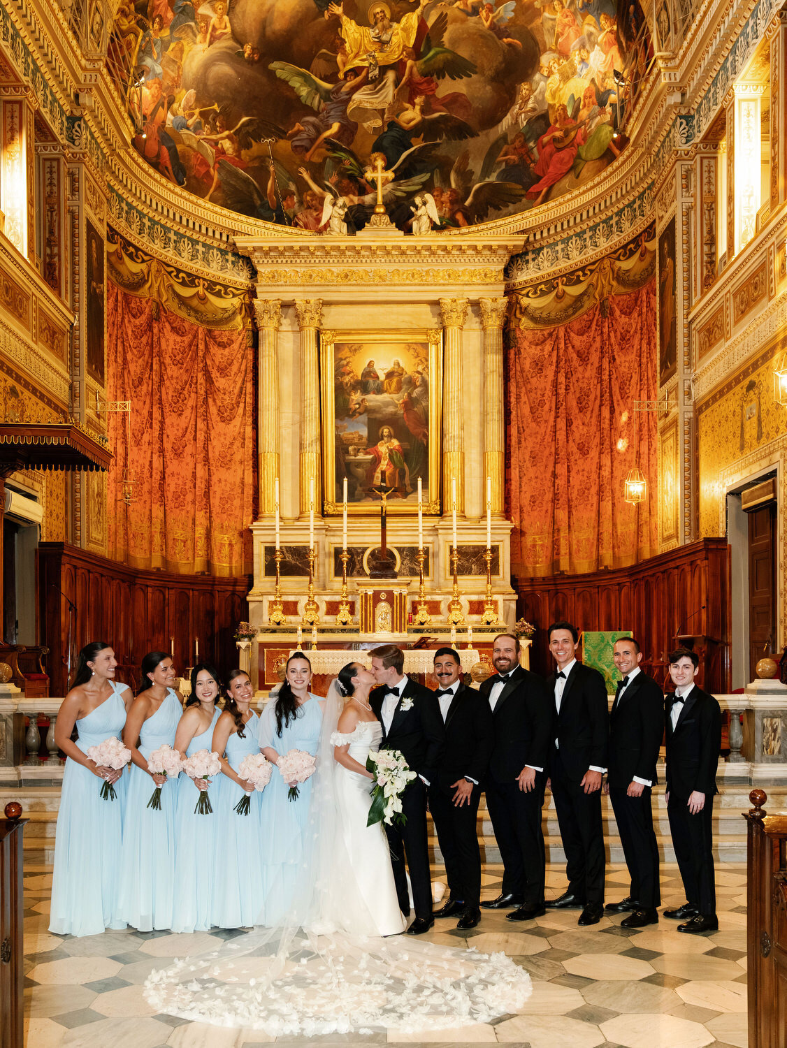 Romantic-Wedding-at-Island-Art-and-Taste–The-Residence-048