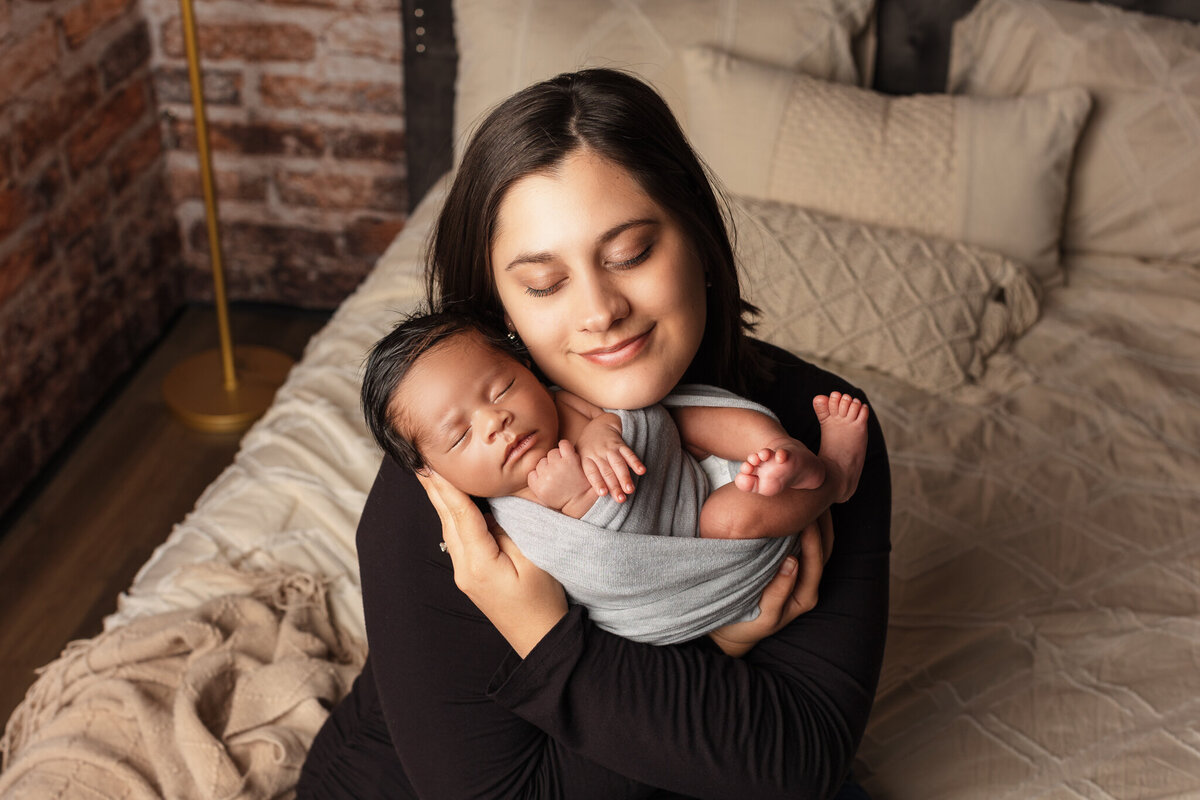 best motherhood photography Cave Springs, Bentonville motherhood photographer, mommy + me portrait session NW Arkansas