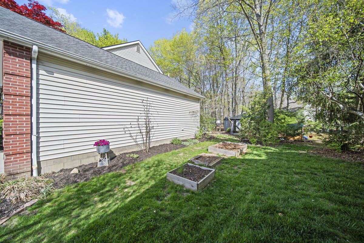 115-web-or-mls-A7404488