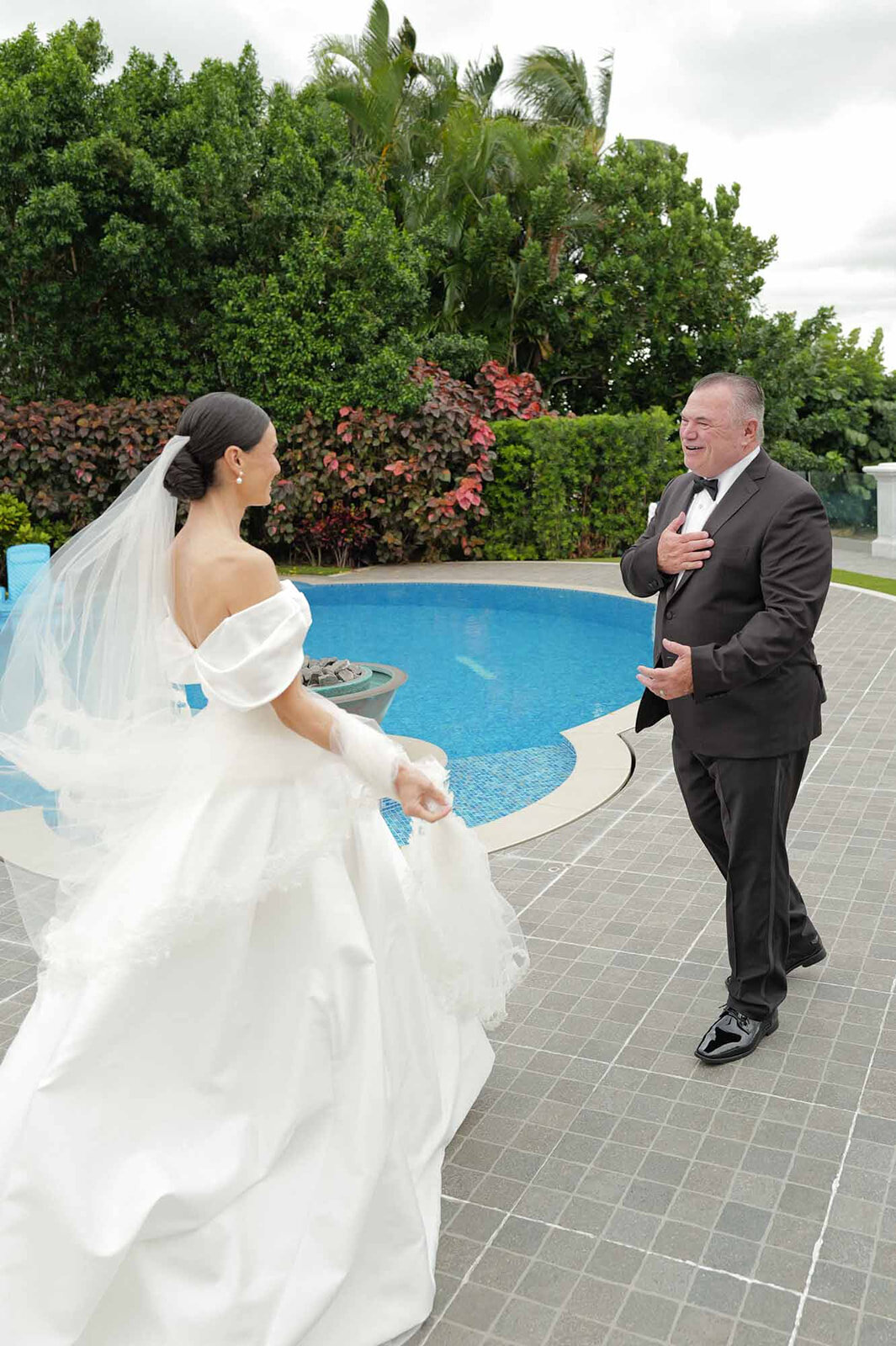 father daughter first look anna caroline weddings palm beach wedding 