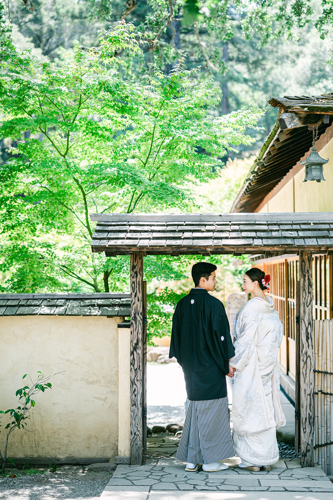 studio-dukesa-amy-huang-fine-art-destination-wedding-film-photography-showit-design-partner-hakone-73