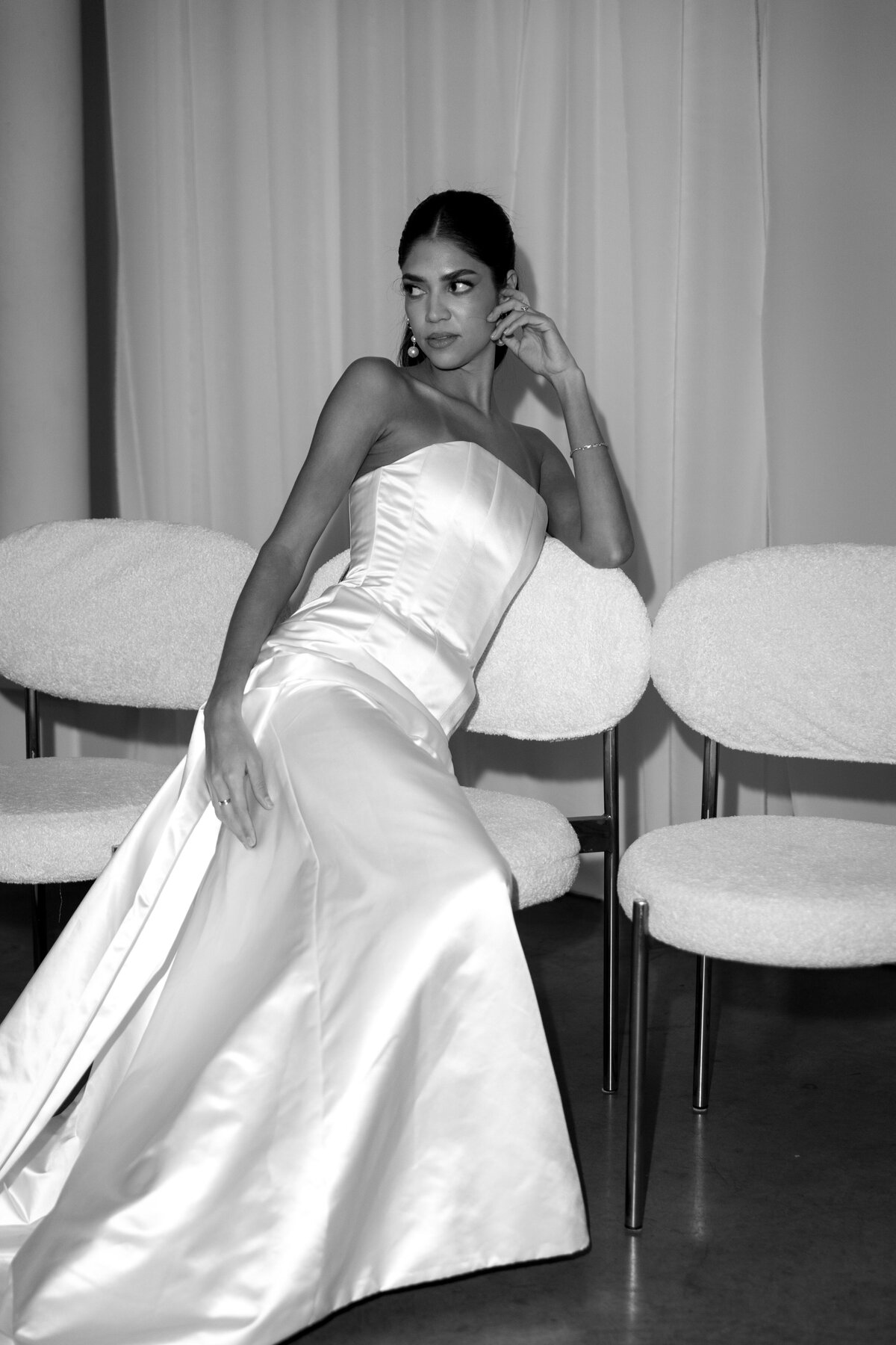 modern-bride-bridal-editorial-portrait