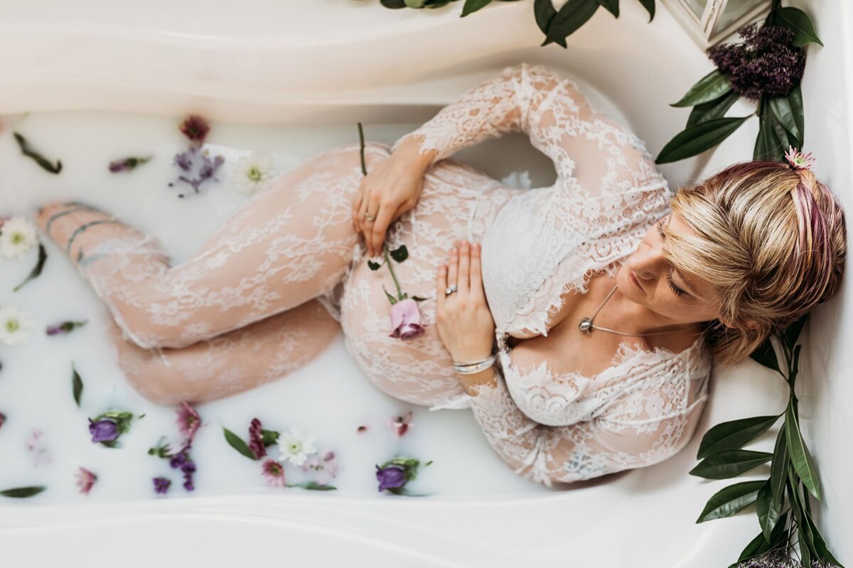 lace maternity milk bath from above-01