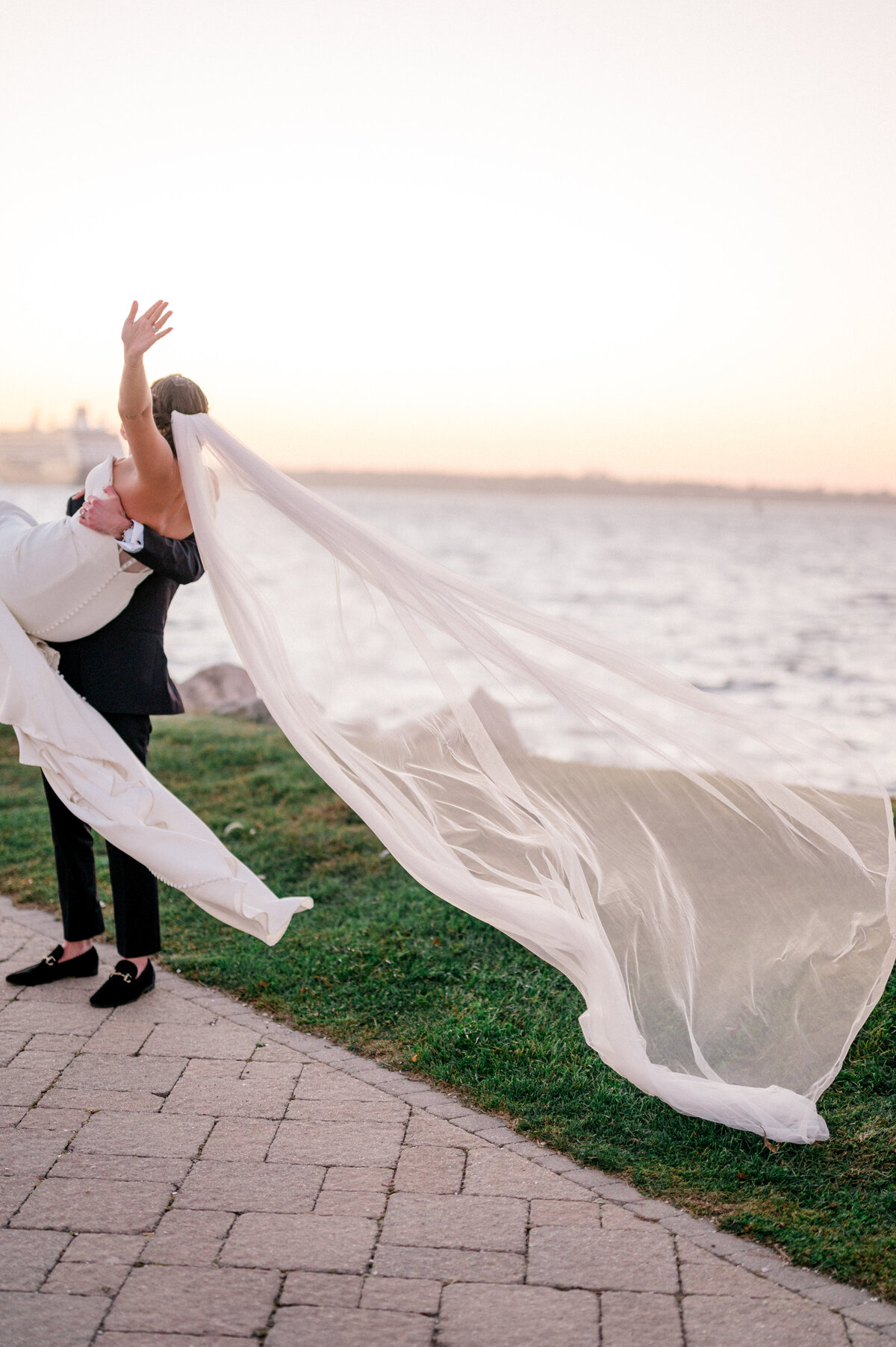 Newport-Harbor-Island-Resort-Wedding59