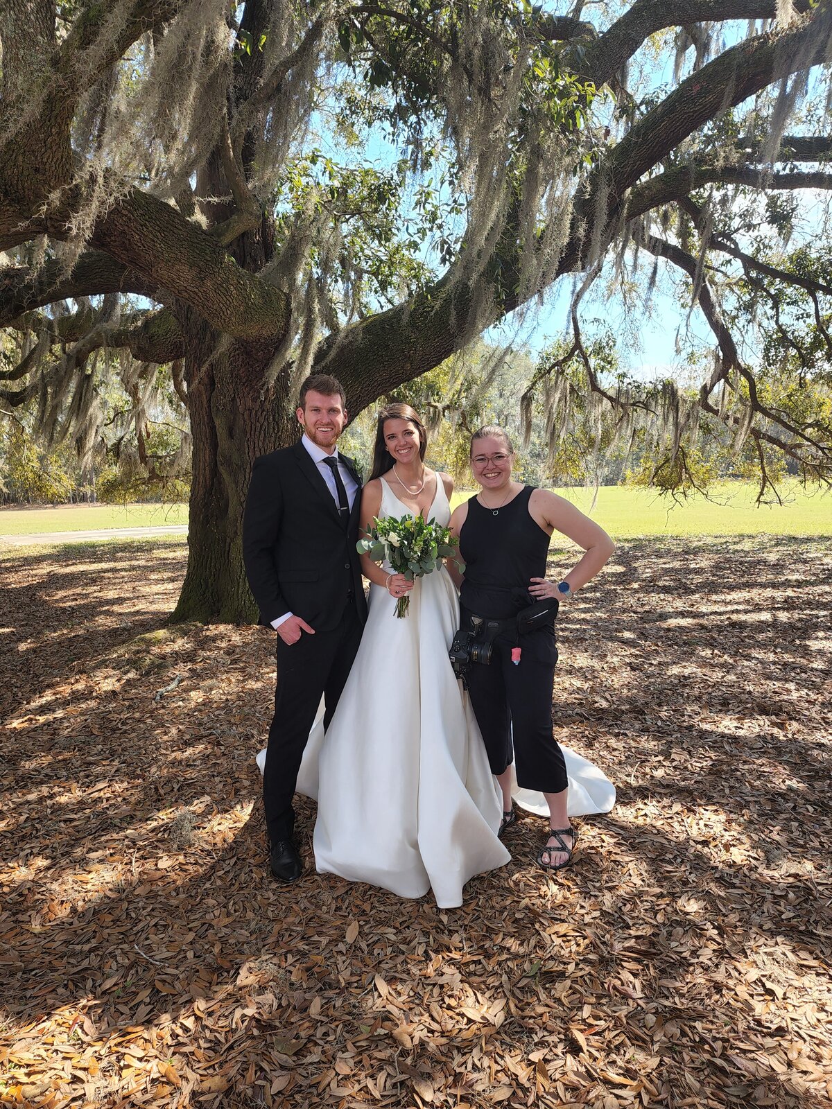 Wedding at Bluffton , couple with Hewitt Oaks wedding photographer