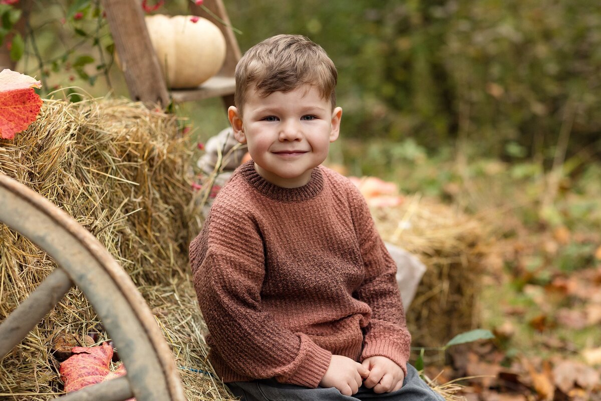 Herbst-Mini-Shooting-Familienfotos-Fotoshooting-Familienfotograf-Aargau-7-1O3A6703