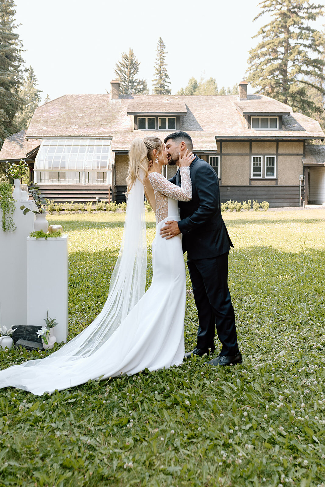 Flores & Pine Wedding Photographer Laura Karl 33