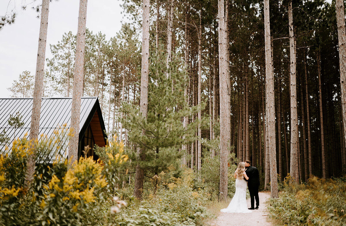Pinewood Events - Modern Event Space Wedding Venue Minnesota Twin Cities - Fall @alileighco