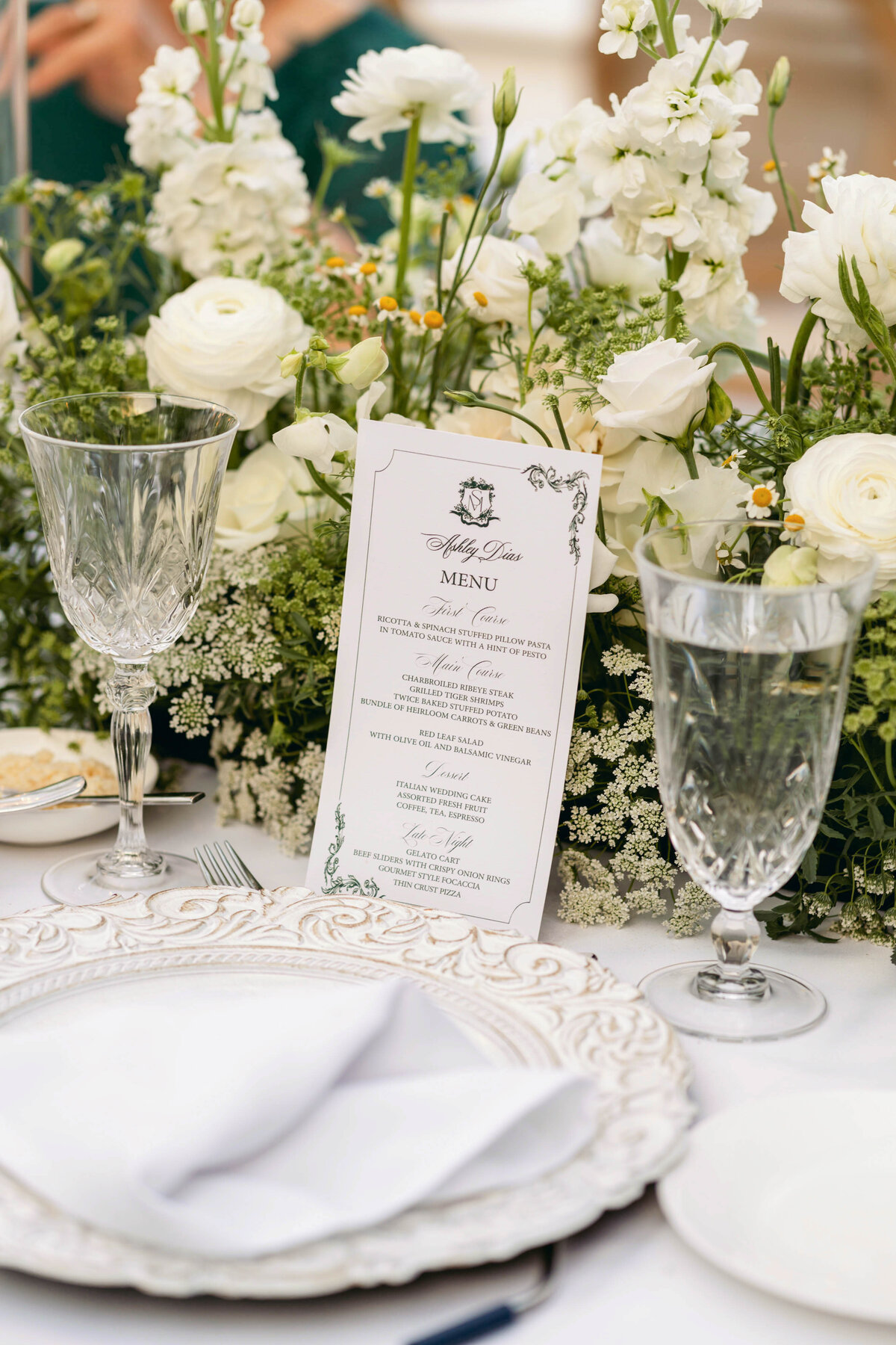 515-Mount-Alverno-Luxury-Resorts-Toronto-Canada-Stefanie-Mark-Wedding-40