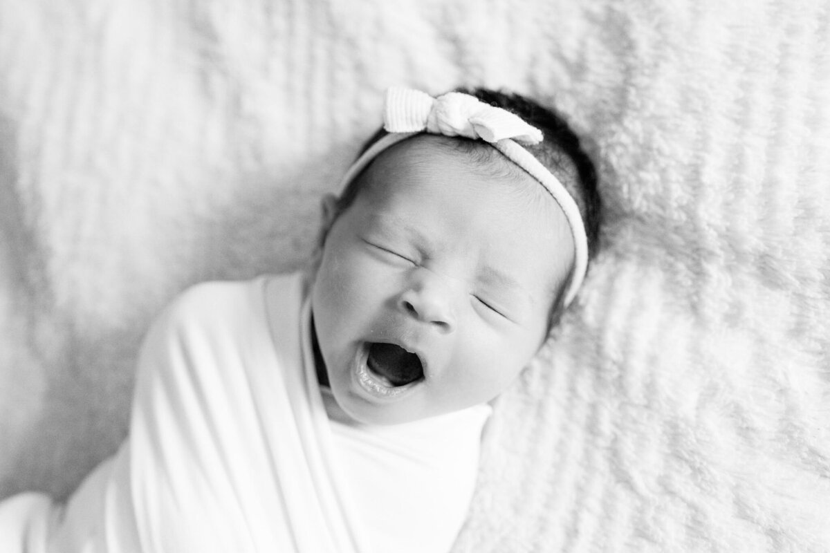 natural-light-newborn-session-austin (42)