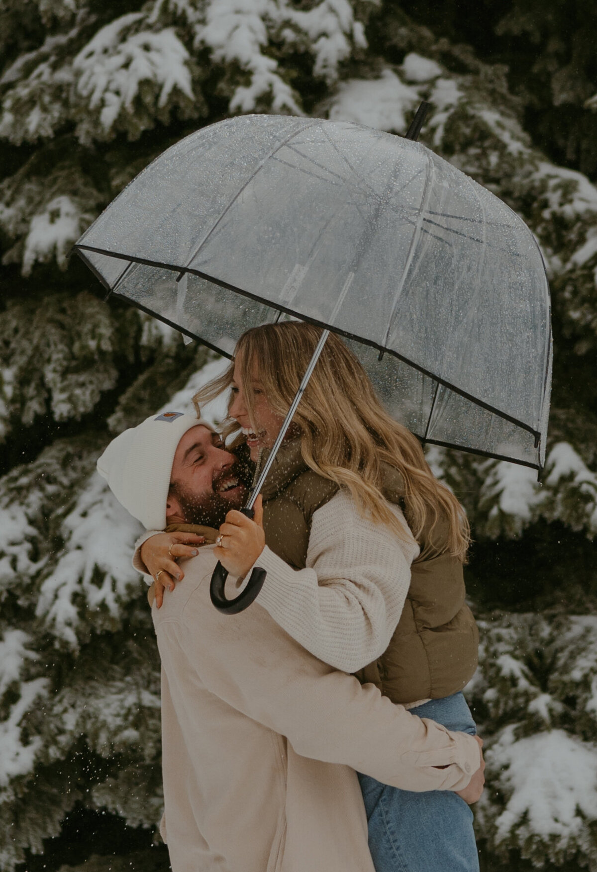 Oregon-Snow-engagement-photos-7