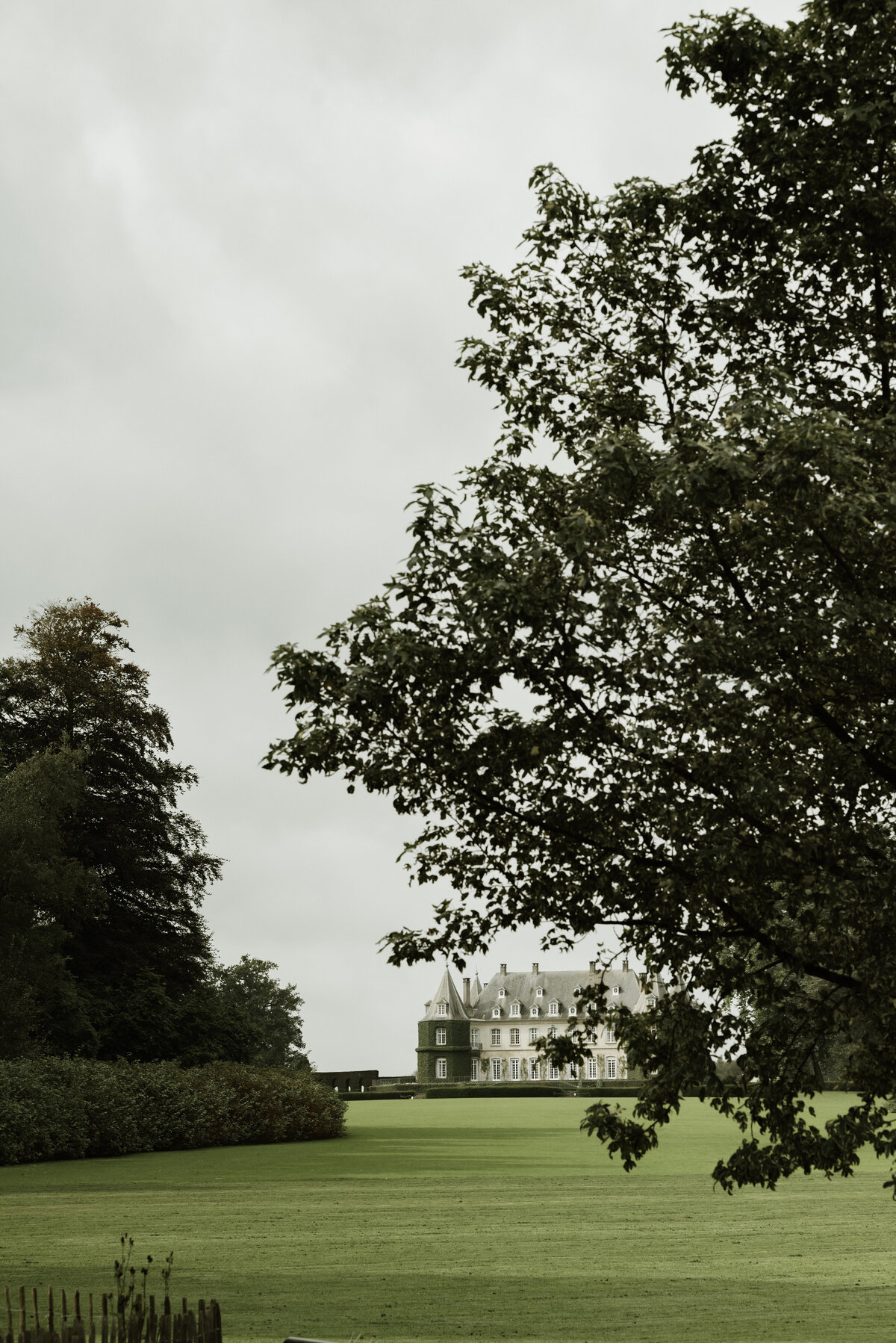 Stijlvol-trouwfotograaf-België-creatieve-ongedwongen-1